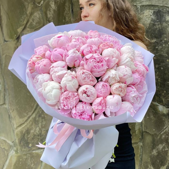 39 нежных пионов в Магнитогорске