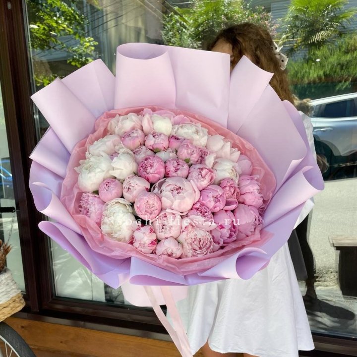 51 розовый пион в Магнитогорске