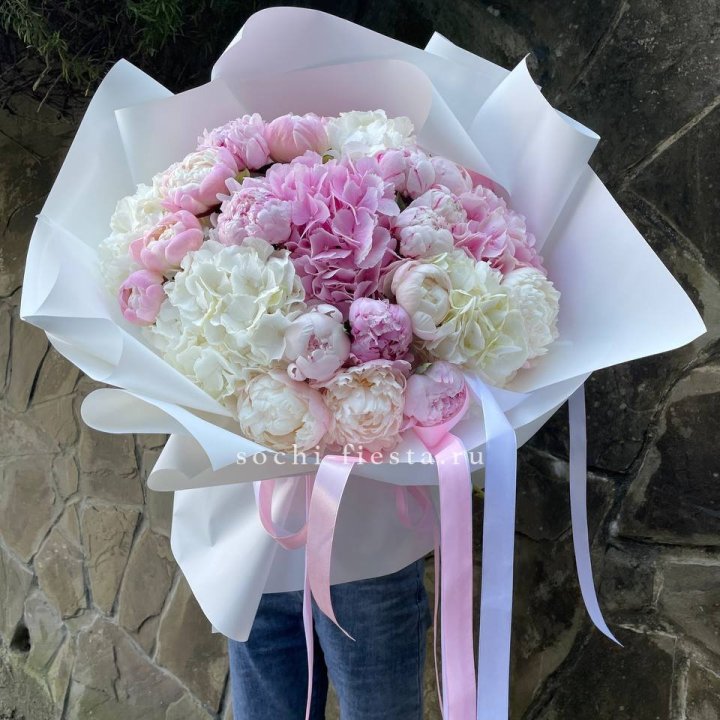 Букет "Пионы и Гортензии" в Магнитогорске