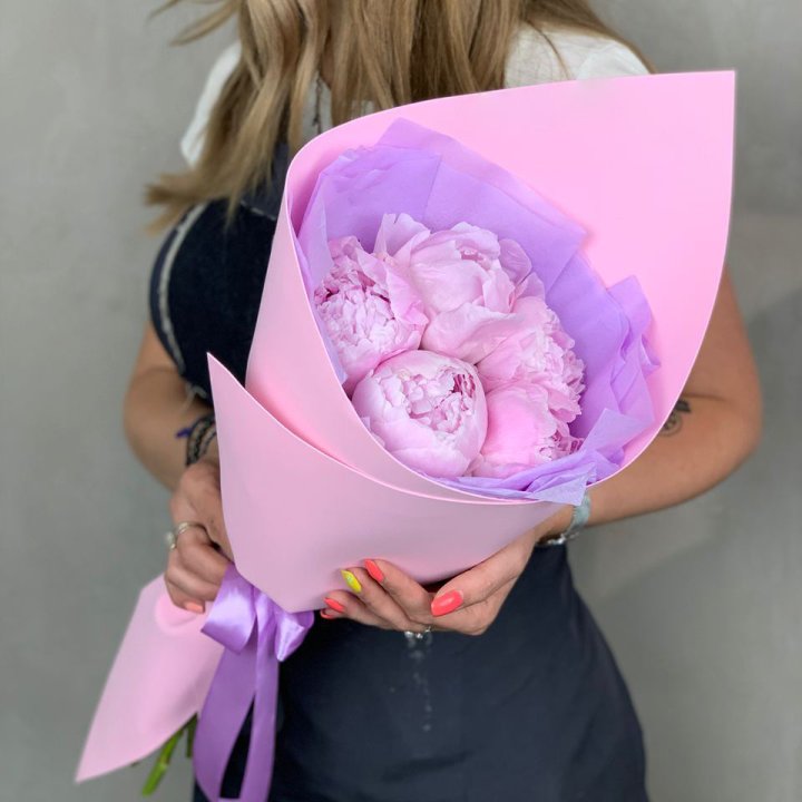 Букет пионов "Файв" в Магнитогорске