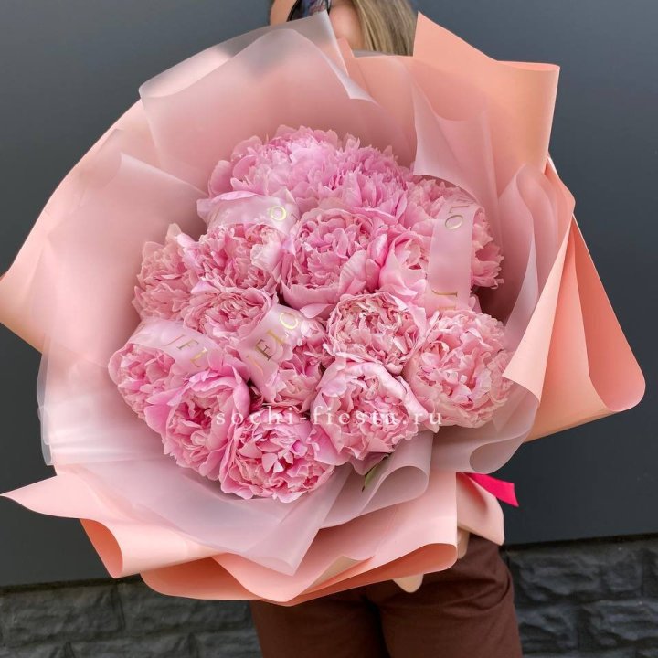 15 пионов "Монинг" в Магнитогорске