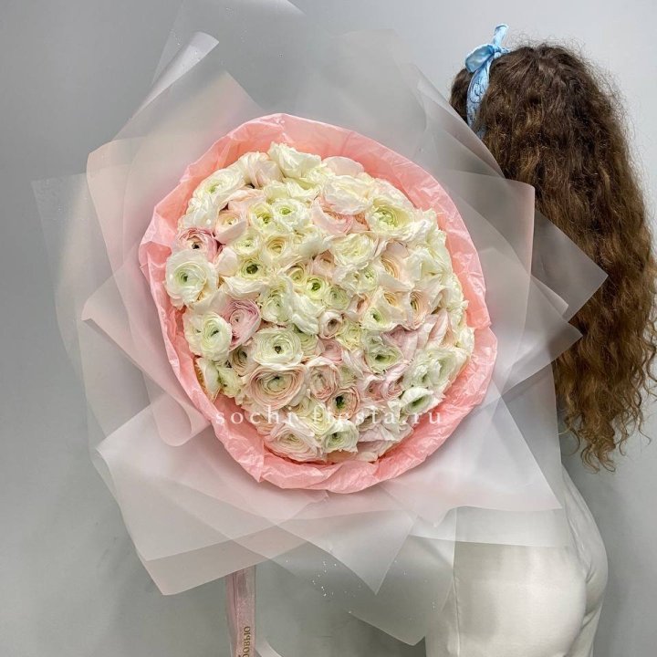 113 ранункулюсов  в Магнитогорске