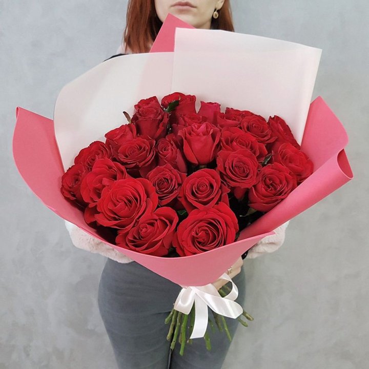 25 Красных роз рози вайт в Магнитогорске