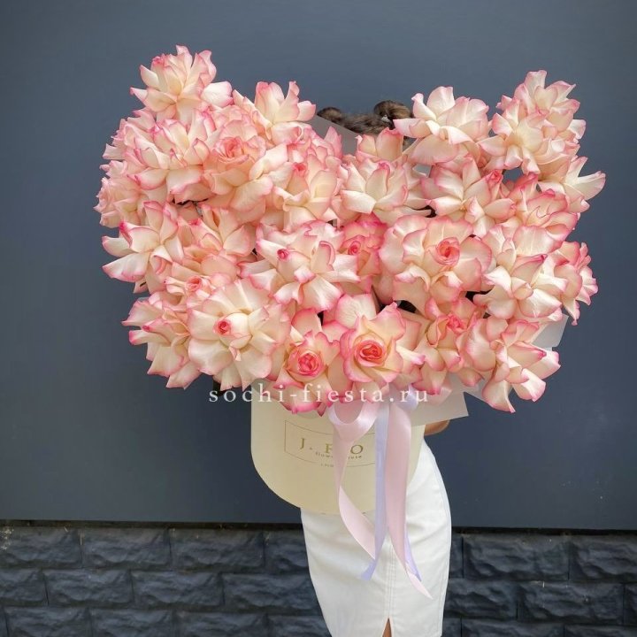 31 французская роза Джумилия в боксе в Магнитогорске