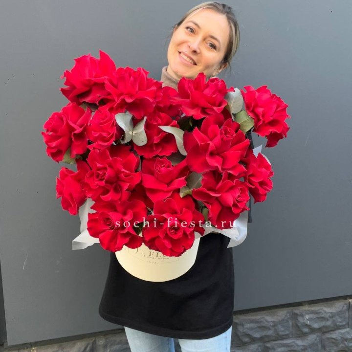 17 Французских роз в боксе в Магнитогорске