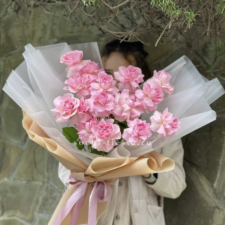 Букет из 15 французских роз Пинк дрим в Магнитогорске