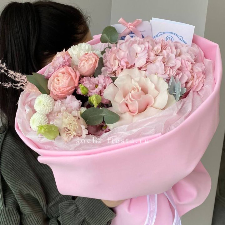 Авторский букет "Пинки" в Магнитогорске