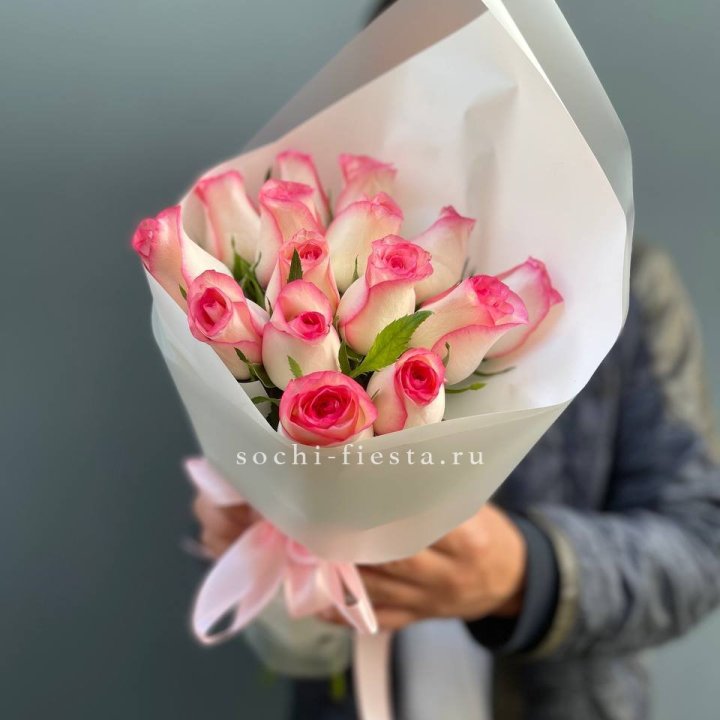 15 роз "Джумилия" в Магнитогорске
