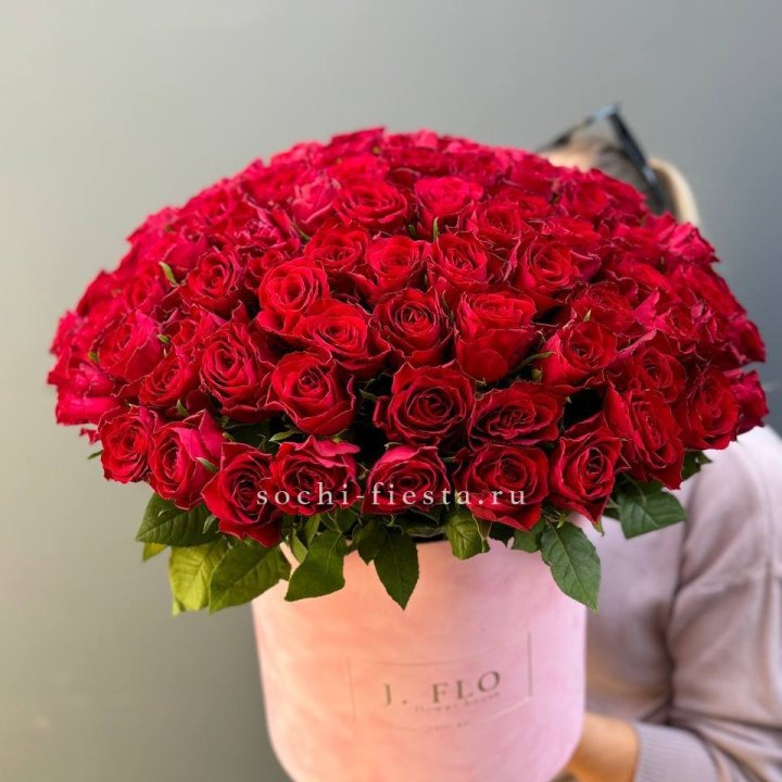 101 кенийская роза в цилиндре в Магнитогорске