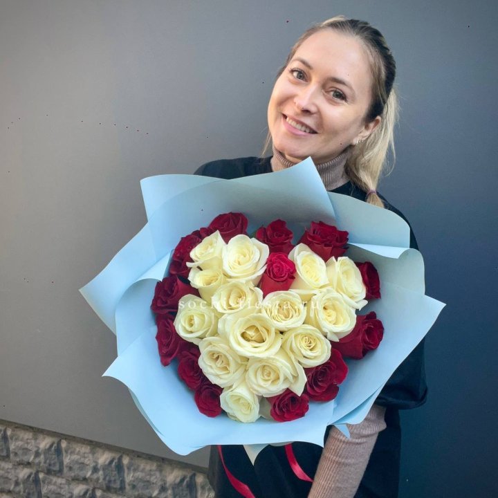 27 роз "Сердце" в Магнитогорске