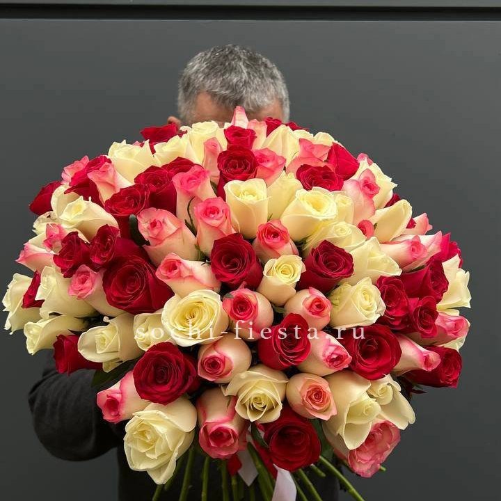 101 разноцветная роза "Джули" в Магнитогорске