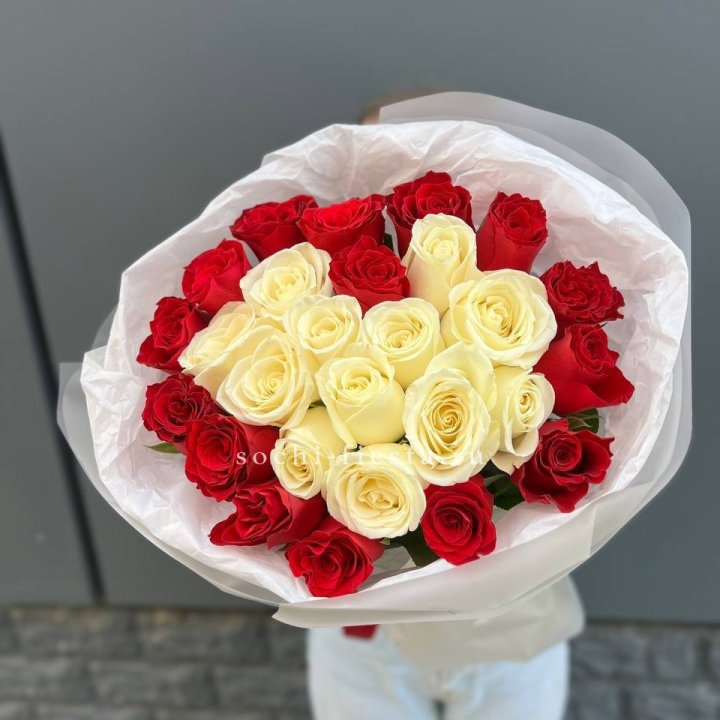 27 роз микс в Магнитогорске