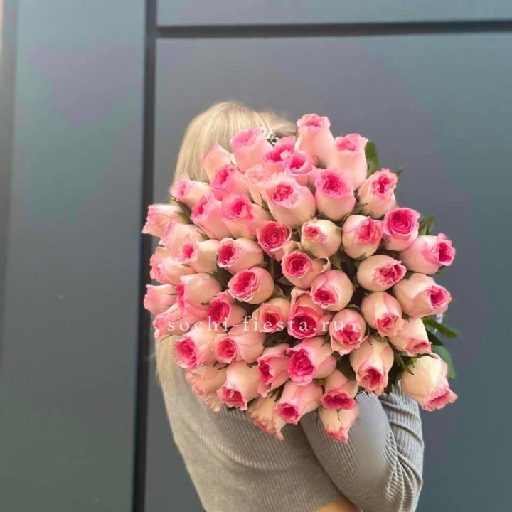 51 розовая роза в Магнитогорске