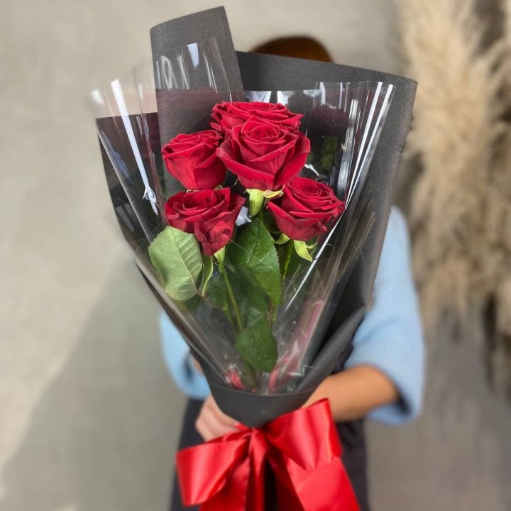5 роз ред наоми в Магнитогорске