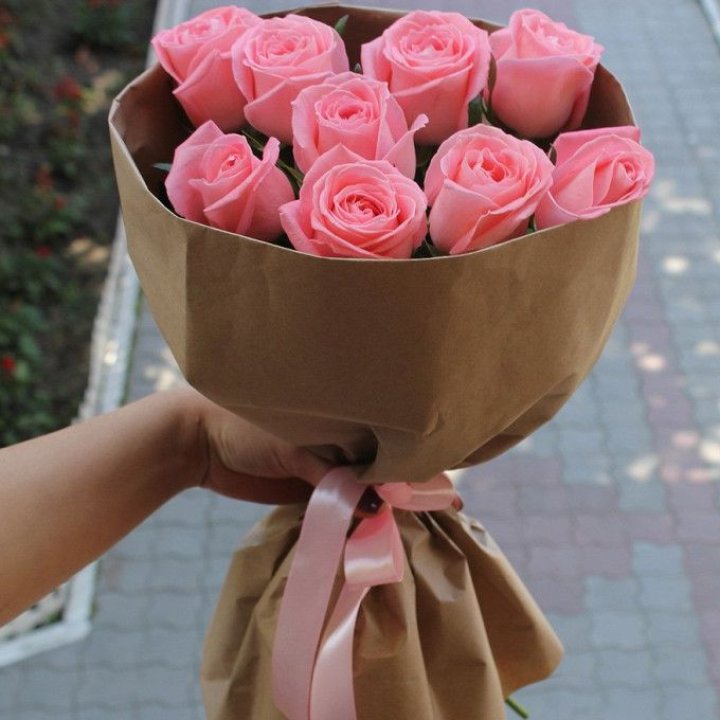 9 розовых роз в Магнитогорске