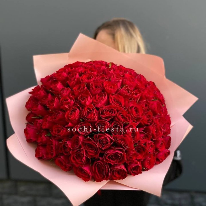 101 роза мадам ред в Магнитогорске