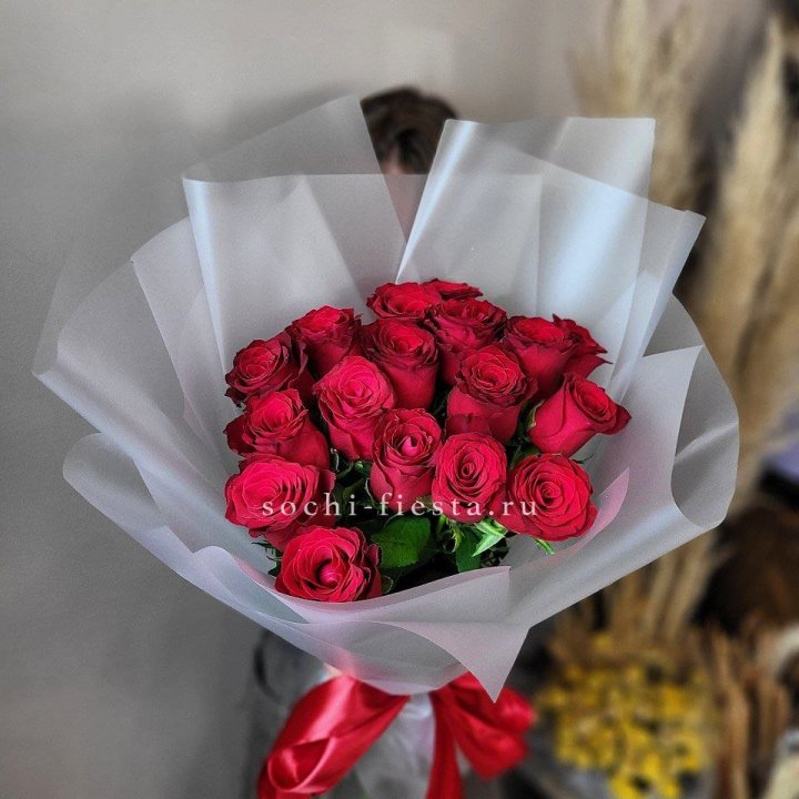 17 красных роз "Нет времени ждать" в Магнитогорске