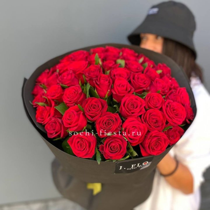 51 роза "Блек" в Магнитогорске