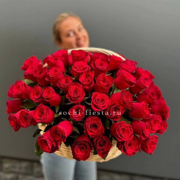 101 красная роза в корзине   в Магнитогорске