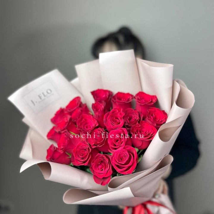 21 красная роза  в Магнитогорске