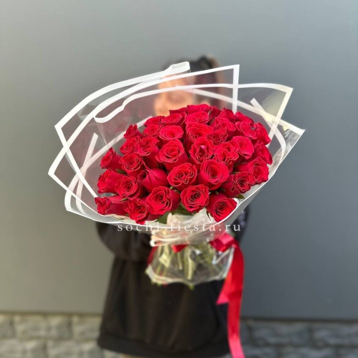 31 красная роза в Магнитогорске