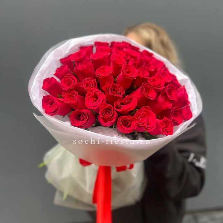 55 красных роз "Амелия" в Магнитогорске