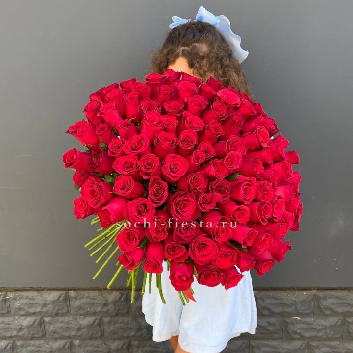 101 красная роза в Магнитогорске