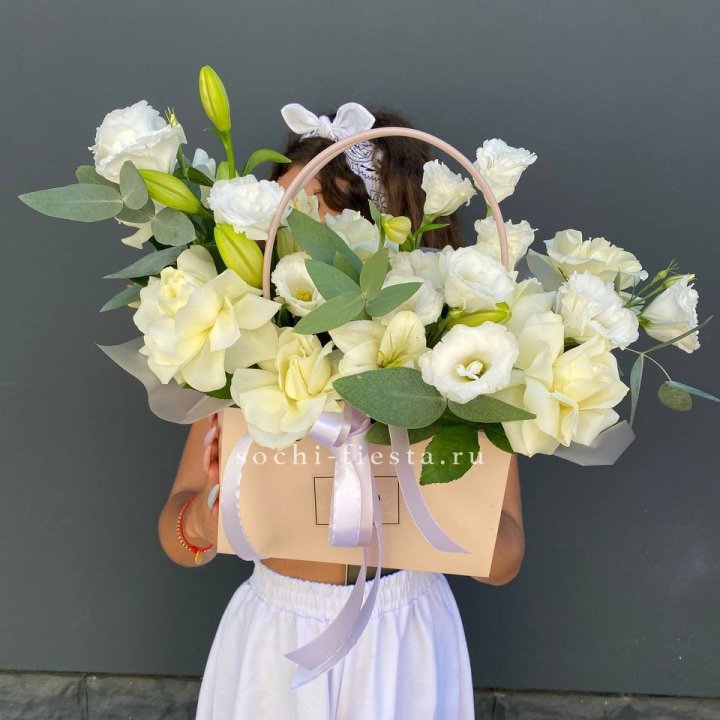 Сумочка цветов "Матина" в Магнитогорске