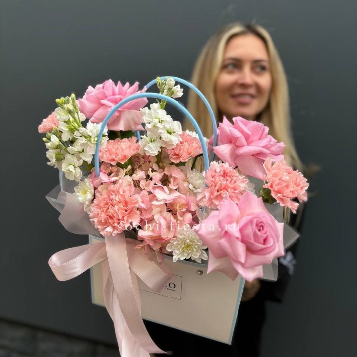 Сумочка "Бал цветов" в Магнитогорске