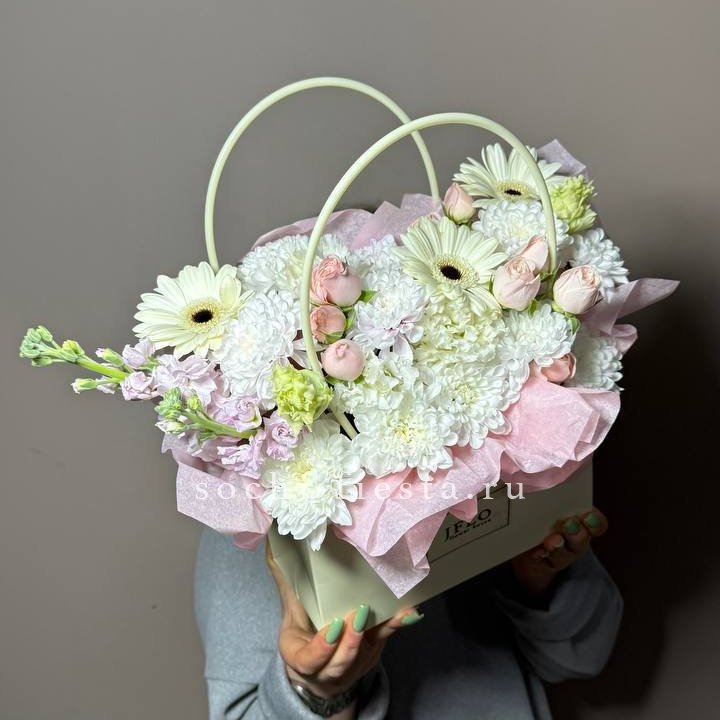 Сумочка "Белый рассвет" в Магнитогорске