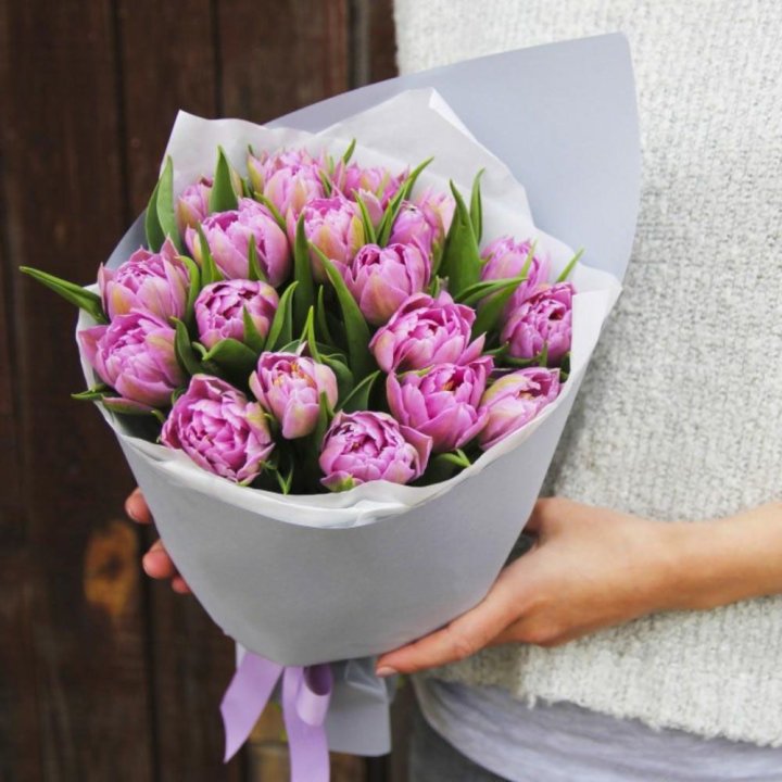 Букет пионовидных тюльпанов в Магнитогорске