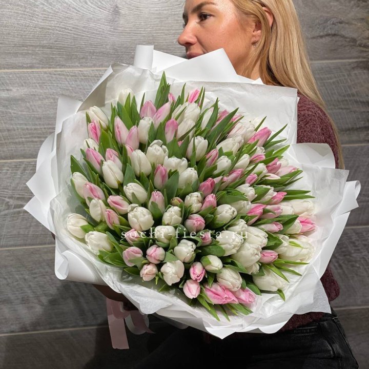 101 тюльпан нежный микс в Магнитогорске