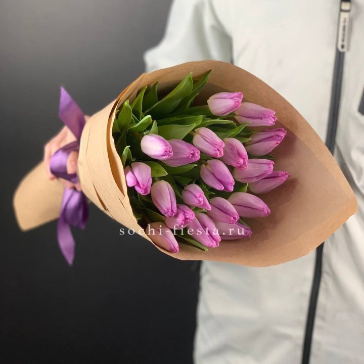 19 розовых  тюльпанов в Магнитогорске