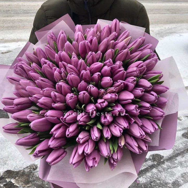 101 сиреневый тюльпан в Магнитогорске