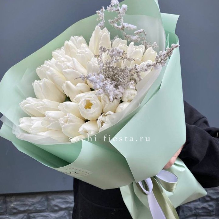 Букет белых тюльпанов "Бьянко" в Магнитогорске