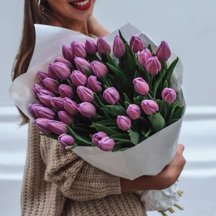 39 сиреневых тюльпанов в Магнитогорске