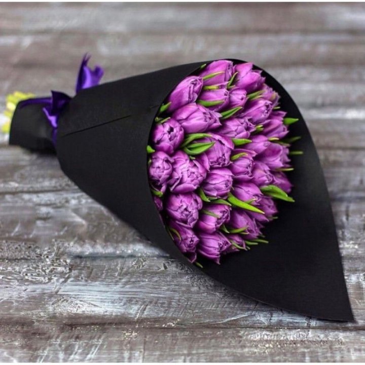 Пионовидные тюльпаны блэк в Магнитогорске