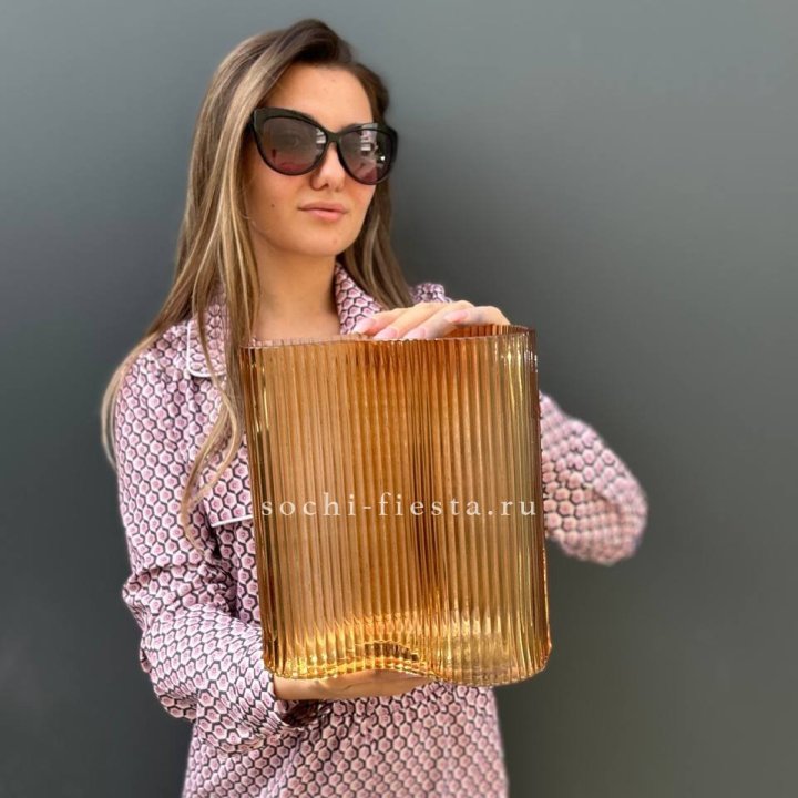 Стеклянная ваза №7 в Магнитогорске